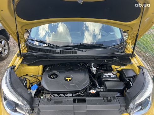 Kia Soul 2015 желтый - фото 15