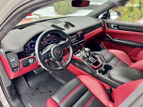 Porsche Cayenne Coupe 2021 - фото 21