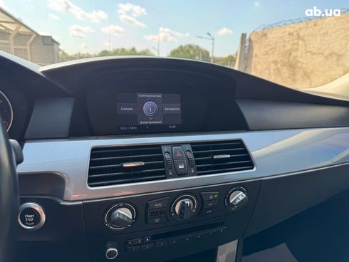 BMW 5 серия 2008 черный - фото 24