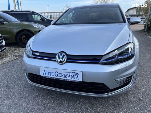 Volkswagen e-Golf 2020 - фото 20