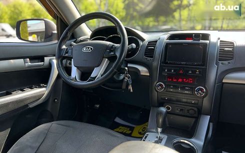 Kia Sorento 2011 - фото 12