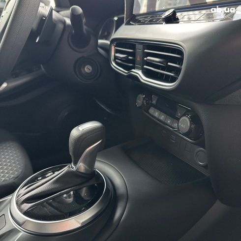 Nissan Juke 2025 белый - фото 13