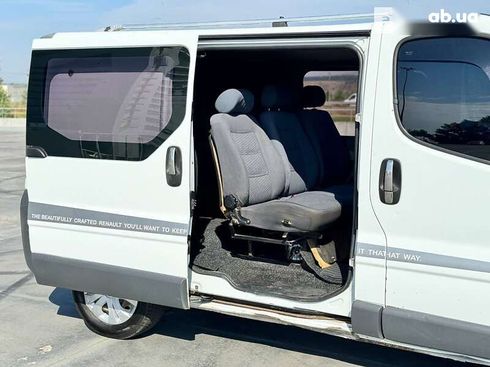 Renault Trafic 2003 - фото 23