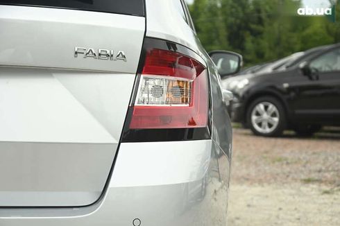 Skoda Fabia 2015 - фото 8