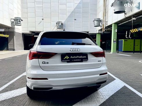 Audi Q3 2019 - фото 5