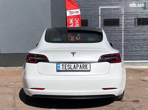 Tesla Model 3 2020 - фото 8