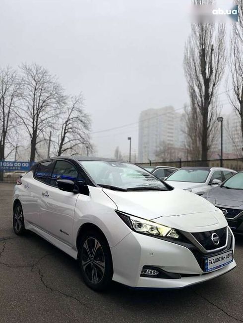 Nissan Leaf 2019 - фото 7