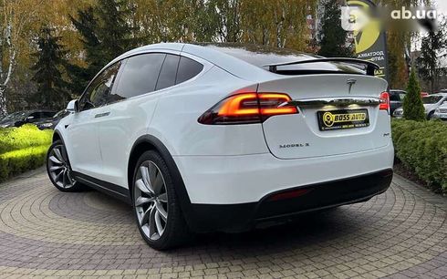 Tesla Model X 2018 - фото 10