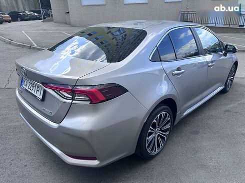 Toyota Corolla 2020 - фото 28