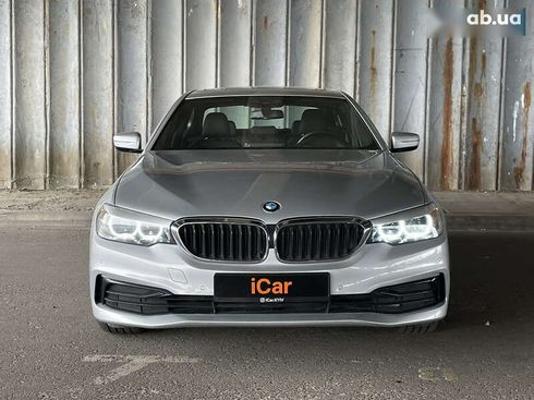 BMW 5 серия 2018 - фото 14