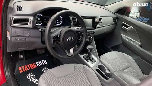 Kia Niro 2017 - фото 12