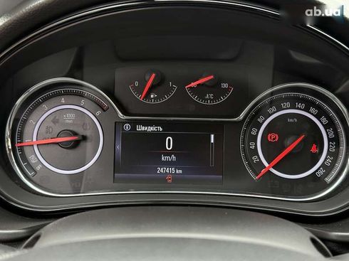 Opel Insignia 2016 - фото 17
