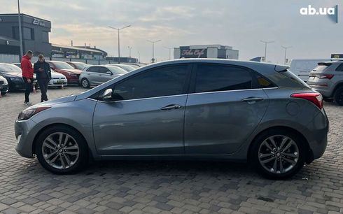 Hyundai Elantra 2015 - фото 4