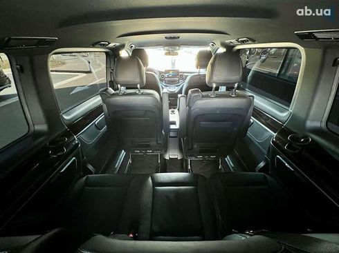 Mercedes-Benz V-Класс 2020 - фото 17