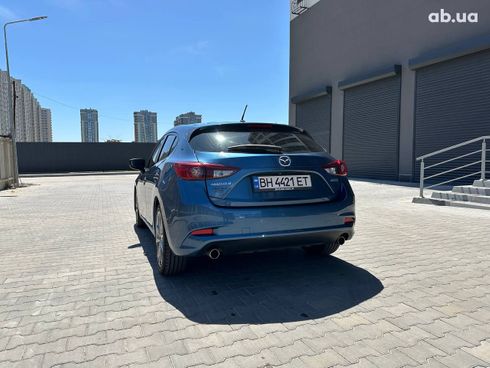 Mazda 3 2018 синий - фото 6
