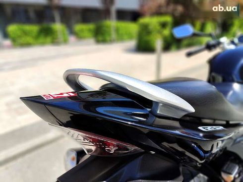 Suzuki GSR 2016 - фото 13