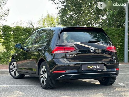 Volkswagen e-Golf 2017 - фото 20