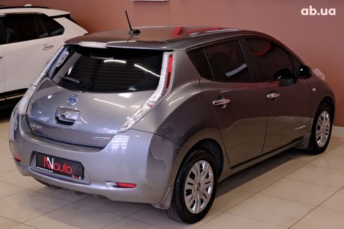 Nissan Leaf 2015 серый - фото 5