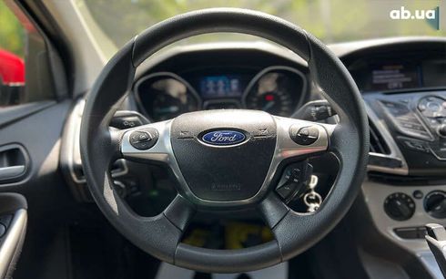 Ford Focus 2011 - фото 14