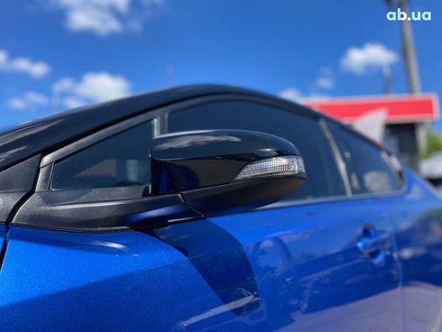 Toyota C-HR 2017 синий - фото 10