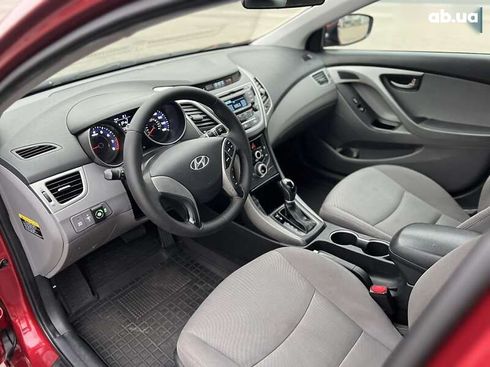 Hyundai Elantra 2014 - фото 13