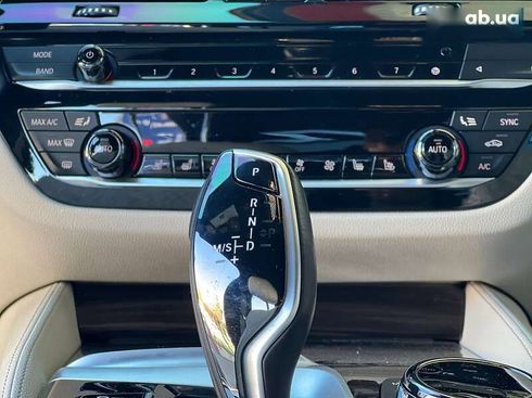 BMW 5 серия 2021 - фото 25
