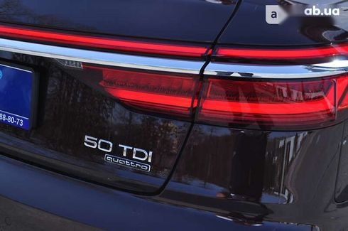 Audi A8 2020 - фото 19