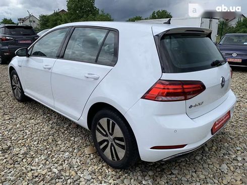 Volkswagen e-Golf 2020 - фото 6