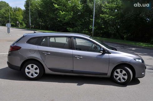 Renault Megane 2011 - фото 6