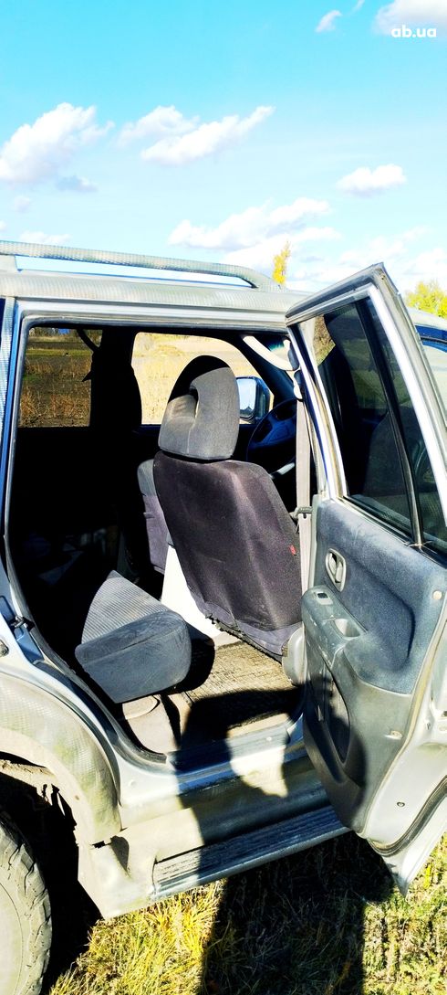 Mitsubishi Pajero Sport 2001 зеленый - фото 10