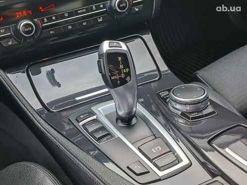 BMW 5 серия 2013 белый - фото 39