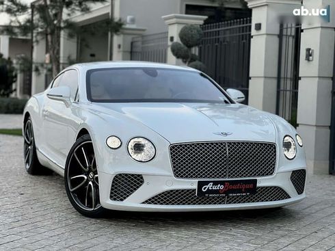 Bentley Continental GT 2019 - фото 25