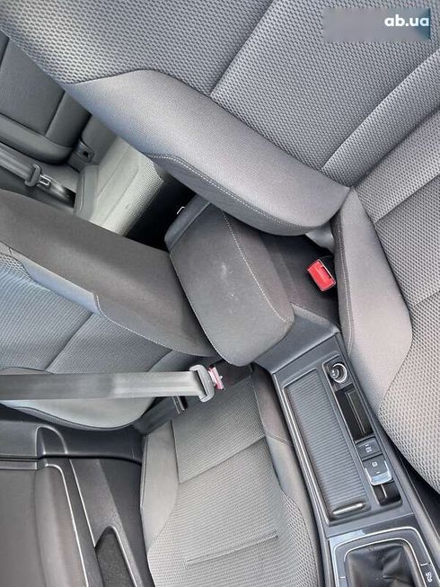 Volkswagen Golf 2017 - фото 25