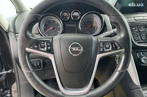 Opel Zafira 2012 - фото 12