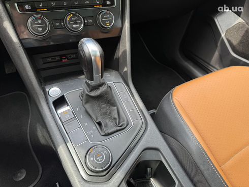 Volkswagen Tiguan 2019 белый - фото 28