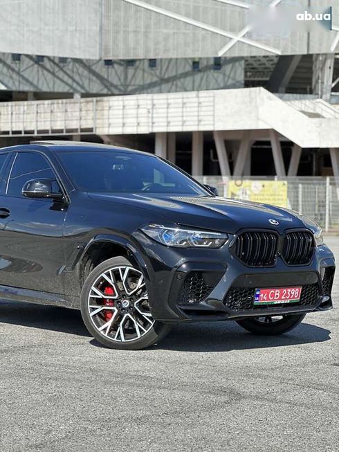 BMW X6 M 2022 - фото 17