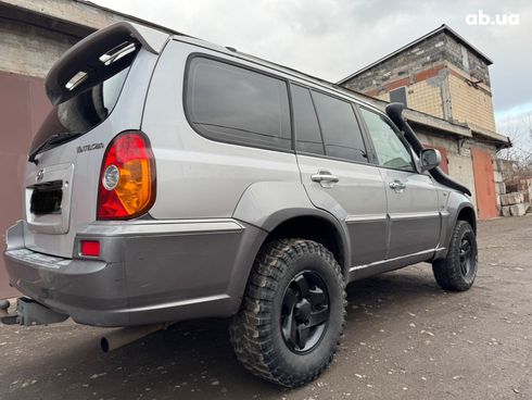 Hyundai Terracan 2004 серебристый - фото 4