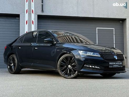 Skoda Superb 2020 - фото 4