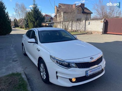 Kia K5 2017 - фото 2