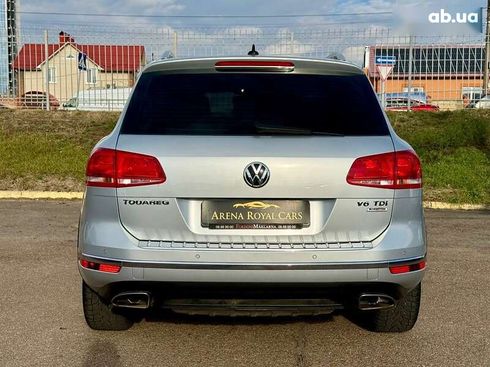 Volkswagen Touareg 2015 - фото 8