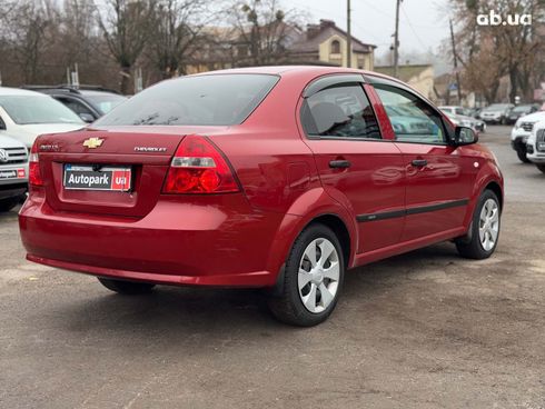 Chevrolet Aveo 2010 красный - фото 12