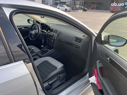 Volkswagen Jetta 2016 - фото 10