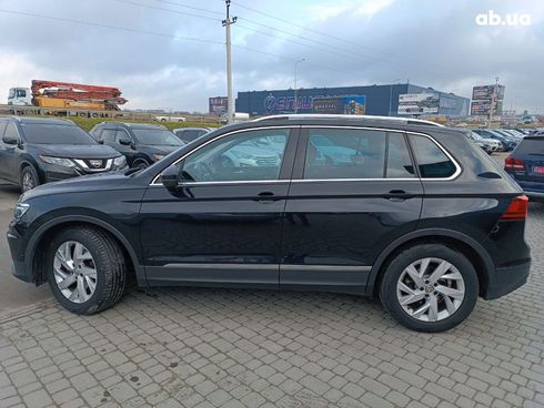 Volkswagen Tiguan 2019 черный - фото 4