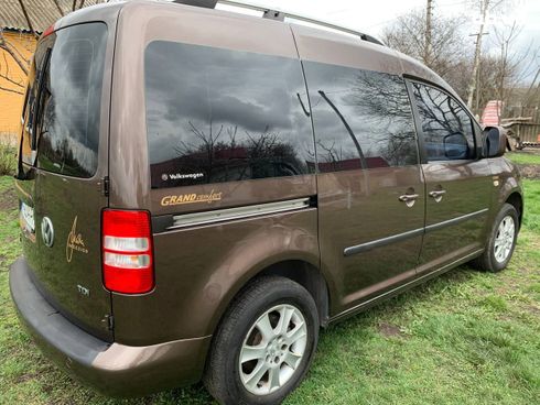 Volkswagen Caddy 2012 коричневый - фото 4