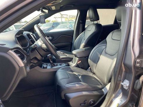 Jeep Cherokee 2019 - фото 20