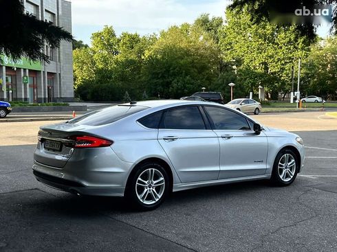 Ford Fusion 2017 - фото 15