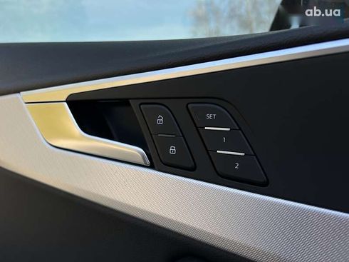 Audi A4 2018 - фото 17