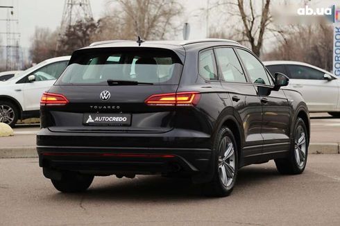 Volkswagen Touareg 2020 - фото 8