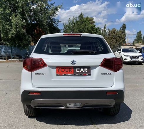 Suzuki Vitara 2021 - фото 15
