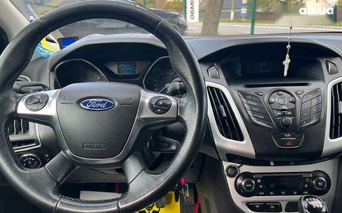 Ford Focus 2013 - фото 11